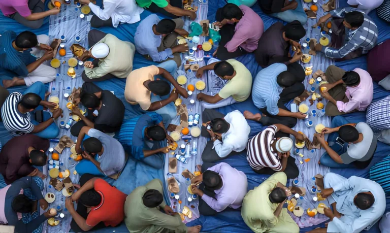 Importance of Iftar Distribution in Ramadan 3 Importance of Iftar Distribution in Ramadan UAE