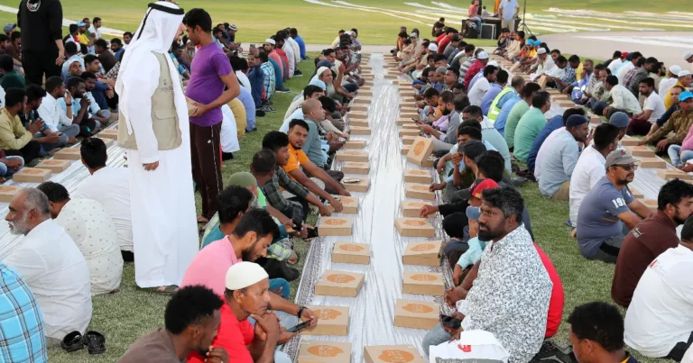 Ramadan Food Distribution Event in UAE: Helping Communities During the Holy Month 4 Ramadan Food Distribution Event in UAE Helping Communities During the Holy Month